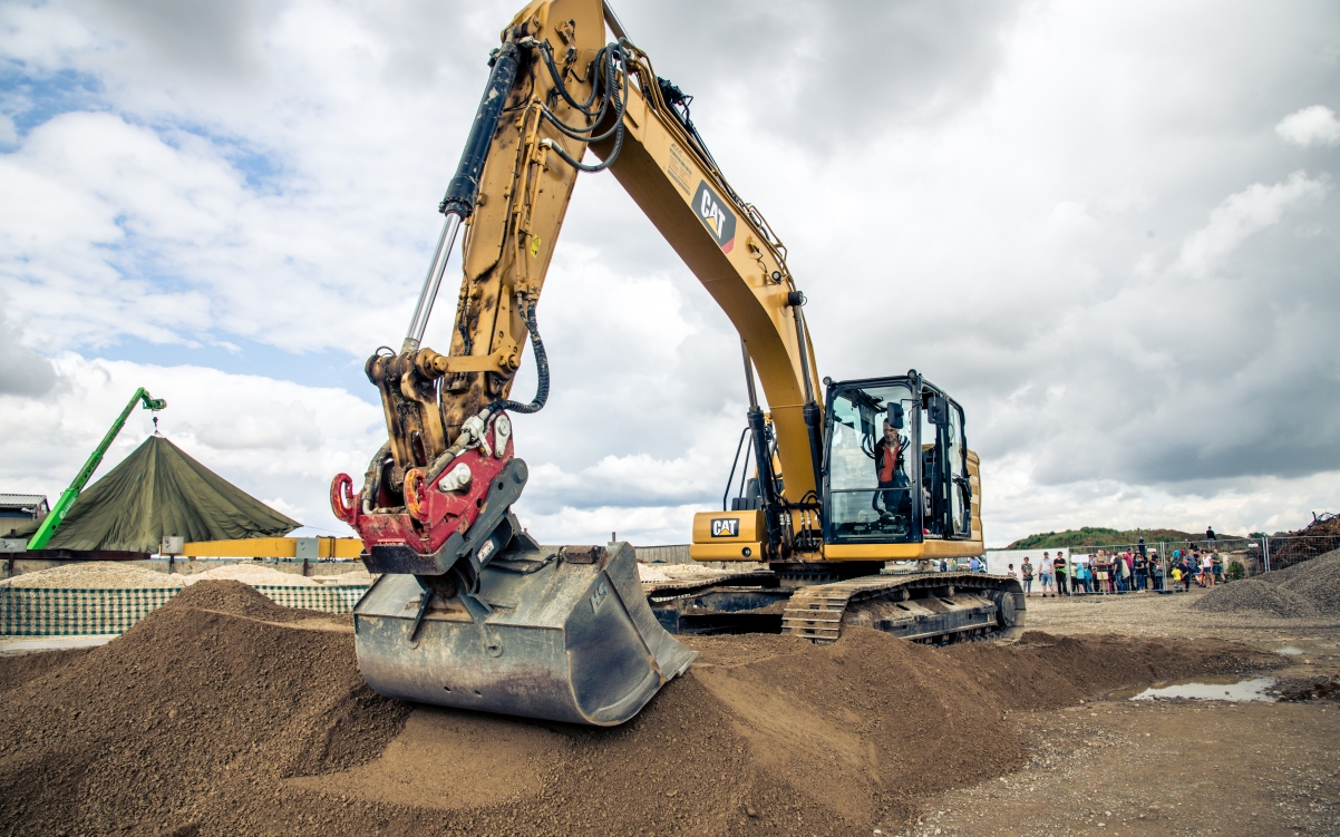 Der 3D-gesteuerte Bagger © Fotostudio Menth